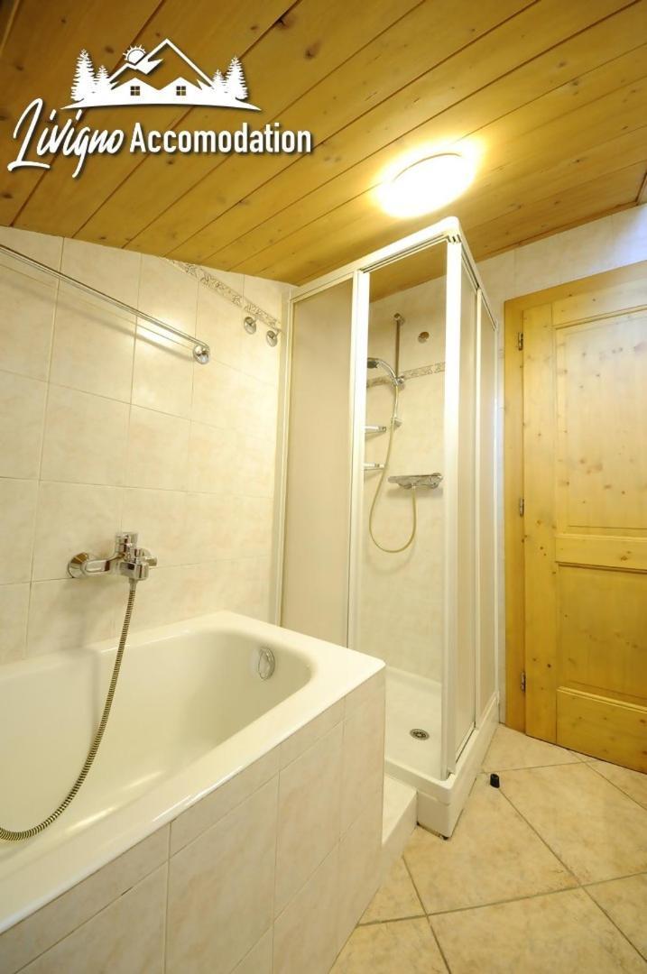 Appartamento Reja By Livigno Accomodation Bagian luar foto